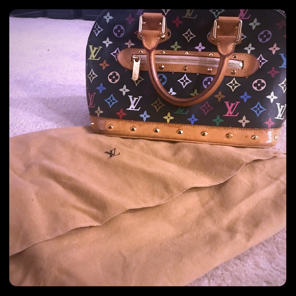 AUTHENTIC Louis Vuitton Black Monogram Alma Purse